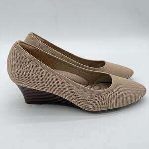 Vivaia Tamia Wedge Pro Almond Old Money Pressure Relief Knit Comfort Heels 7.5
